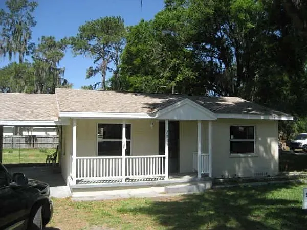 2 bed, 800 sqft, $1,675 — Photo 1