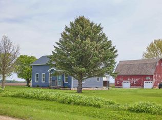 324 Wixon Pit Rd, Earlville, IL 60518