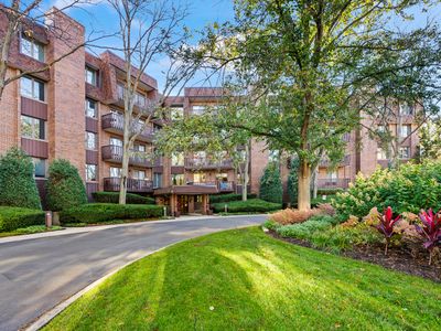 1125 Lake Cook Rd APT 501E, Northbrook, IL, 60062