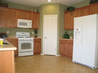 2421 Rue Royale St, Henderson, NV 89044