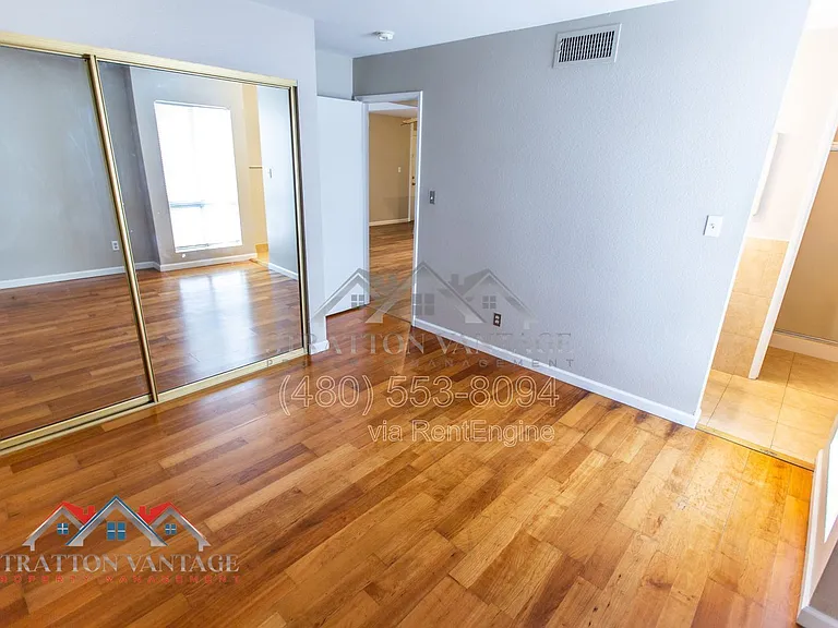 3828 N 32nd St #220 — Photo 14