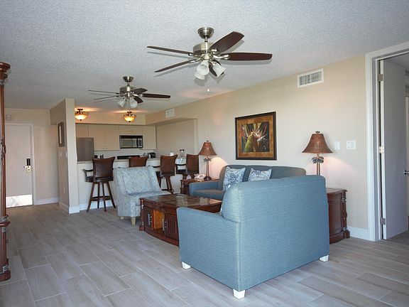 4th image of 8202 Marina Villas Dr