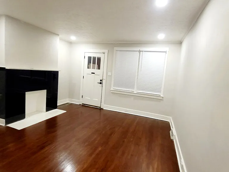 3566 Beechwood Blvd — Photo 3