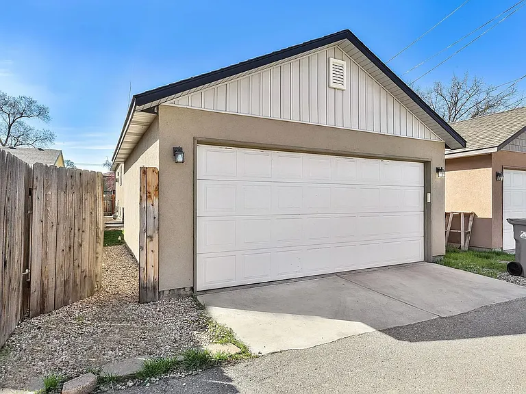 2 car Garage. Enter from the alley behind the house.