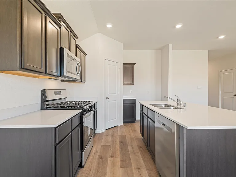 2319 Burleson Rd — Photo 10