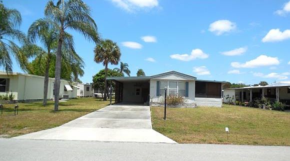 1st image of 221 Grassy Key Ln #221