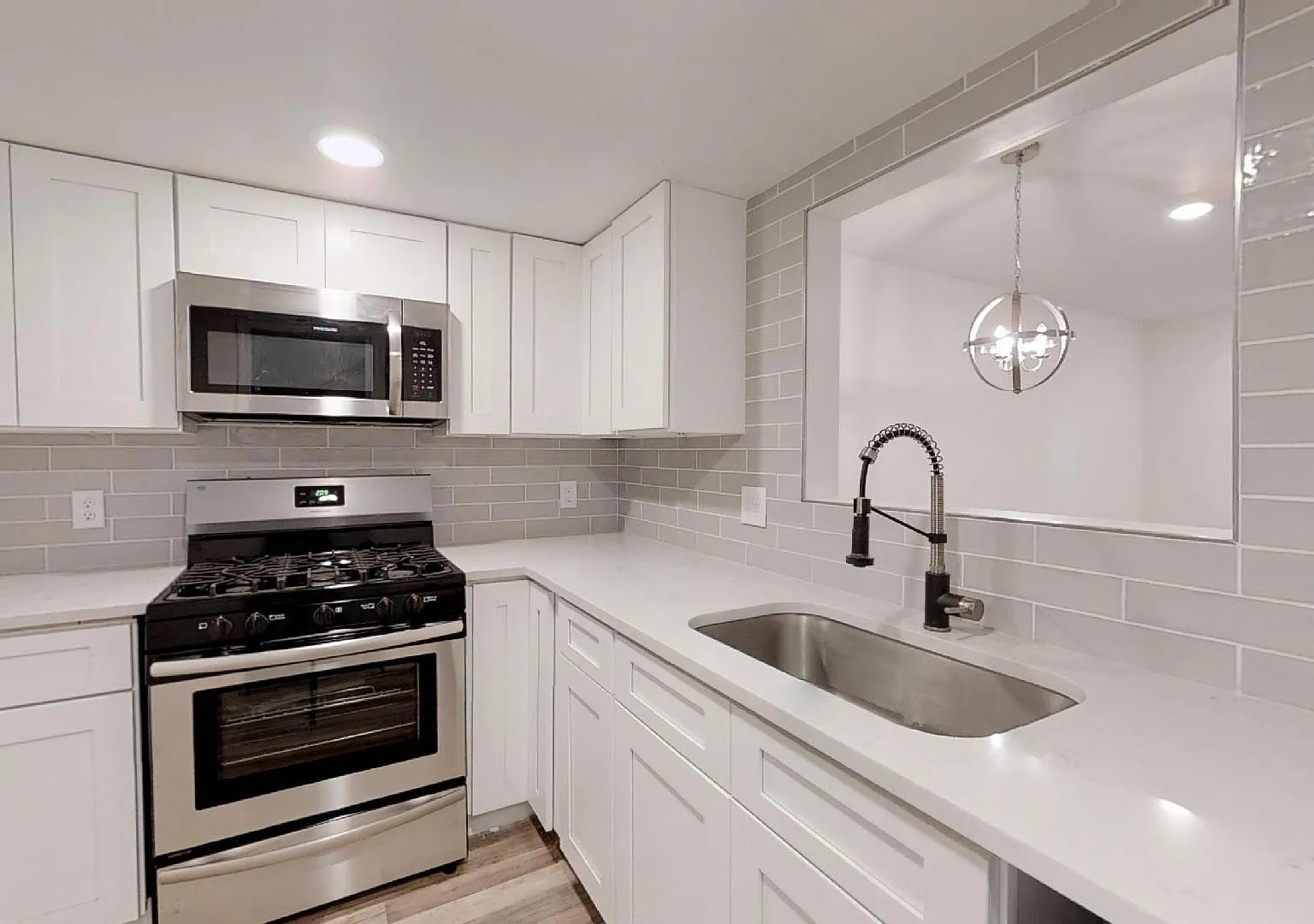 2 bed, 1.5 bath, 1110 sqft, $1,495 — Photo 1