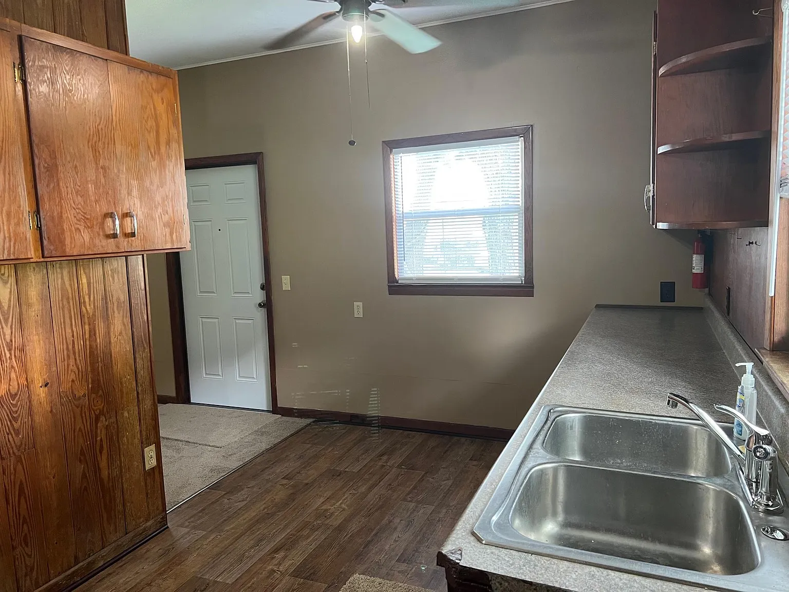 2732 Illinois Avenue — Photo 4