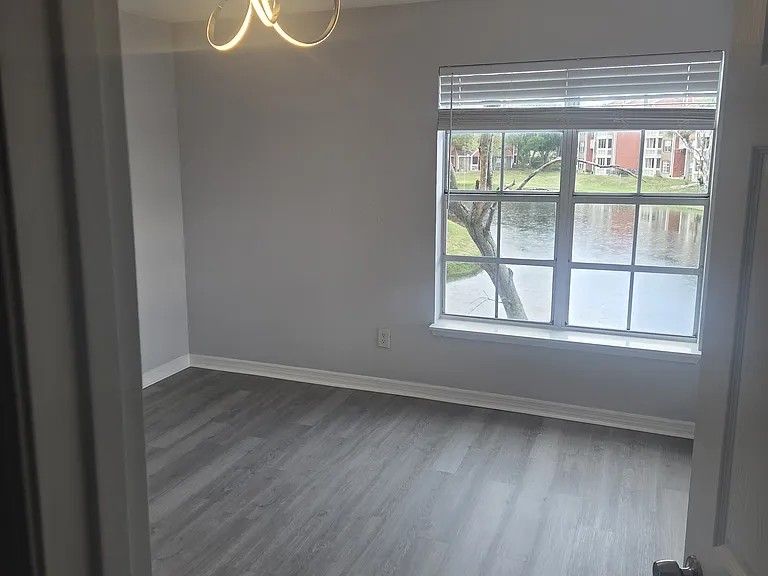10200 Gandy Blvd #1229 — Photo 3