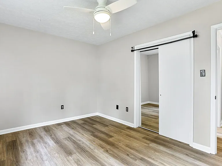 3 Oxford Ct — Photo 19