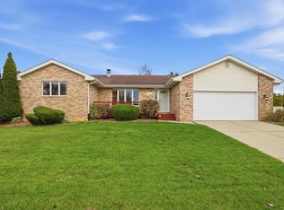 8651 Fulton Pl, Crown Point, IN 46307