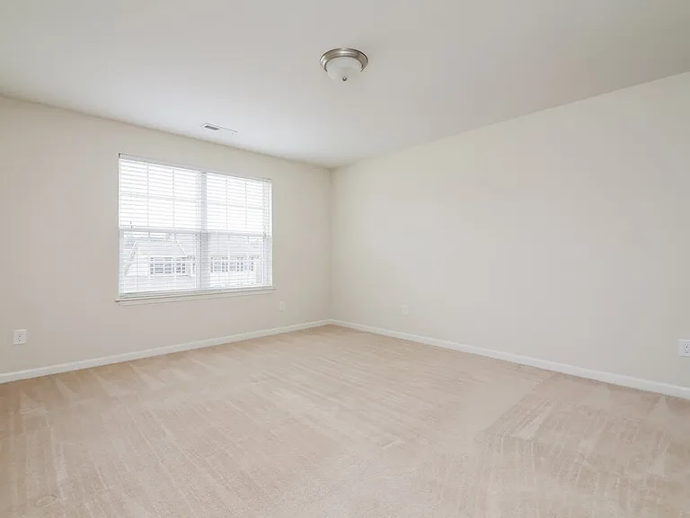 1345 Lowenstein St — Photo 14