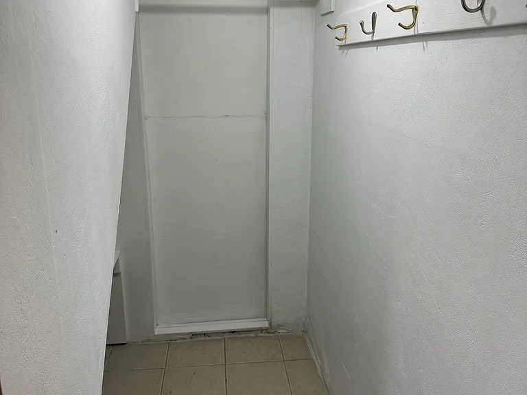 130 Cook Ave — Photo 16