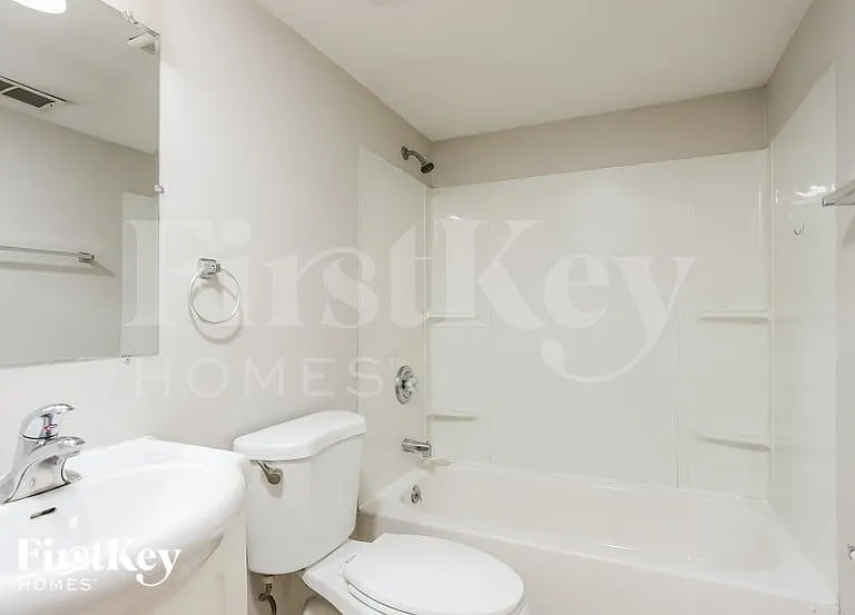 508 Saratoga Ln — Photo 10