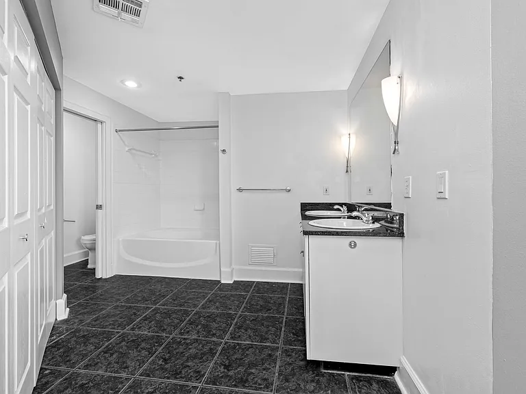 Sanctuary Lofts — Photo 34