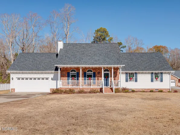 312 Forest Oaks Drive, New Bern, NC 28562