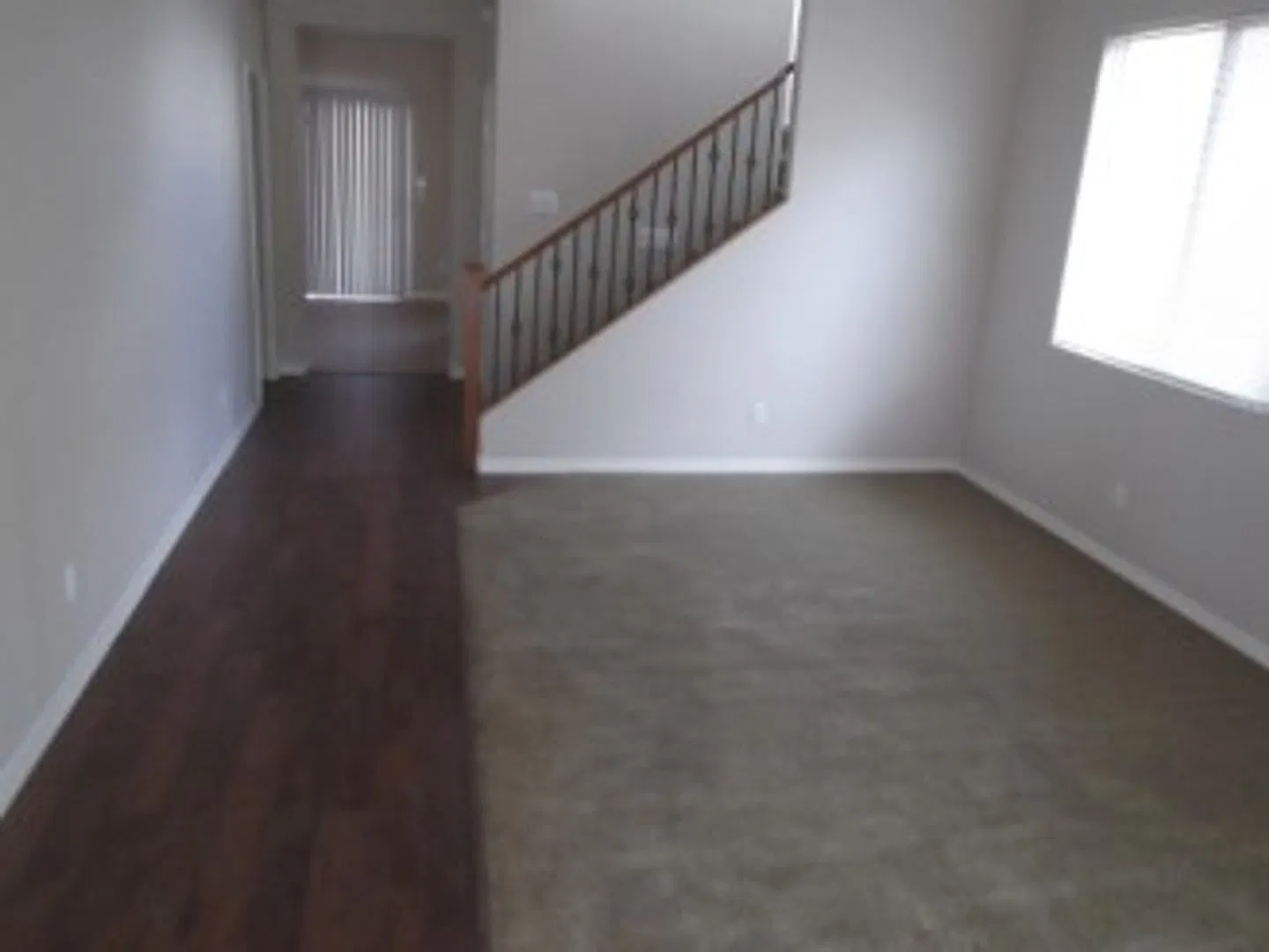 3 bed, 2.5 bath, 2105 sqft, $2,000 — Photo 3