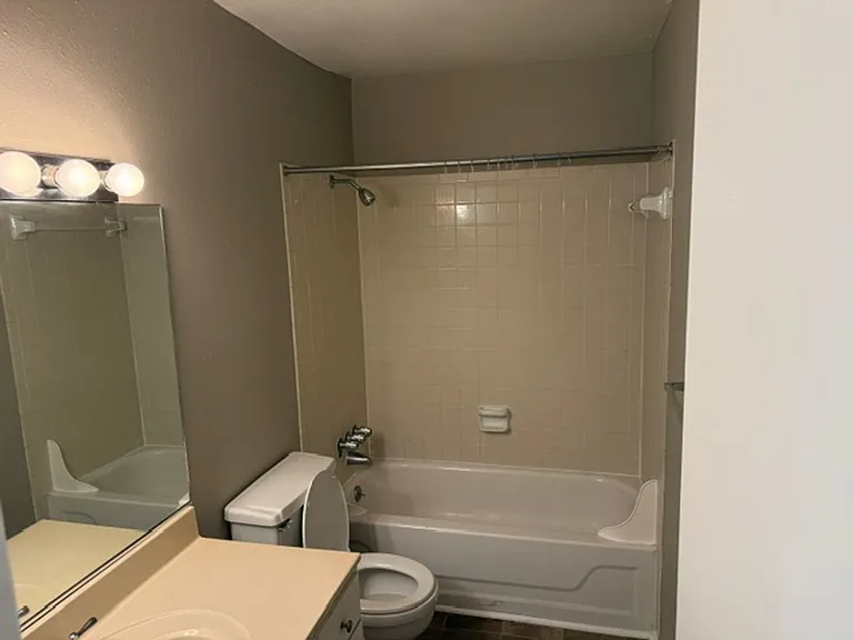 900 Mountain Creek Rd #O210 — Photo 5