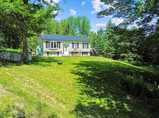 1 Russell St, Readfield, ME 04355