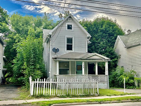 2nd image of 133 Floral Ave