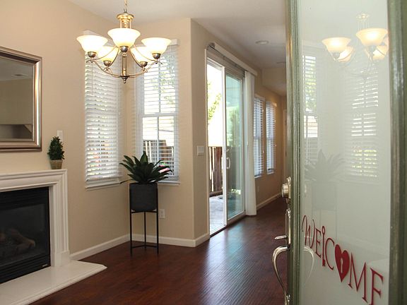 5th image of 1090 Baywood Ln