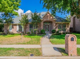 8704 Clear Sky Dr, Plano, TX 75025