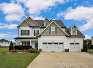 2407 Paron Ct, Hope Mills, NC 28348