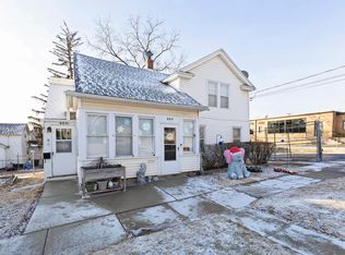 246 & 246-1/2 E Church St, Jefferson, WI 53549