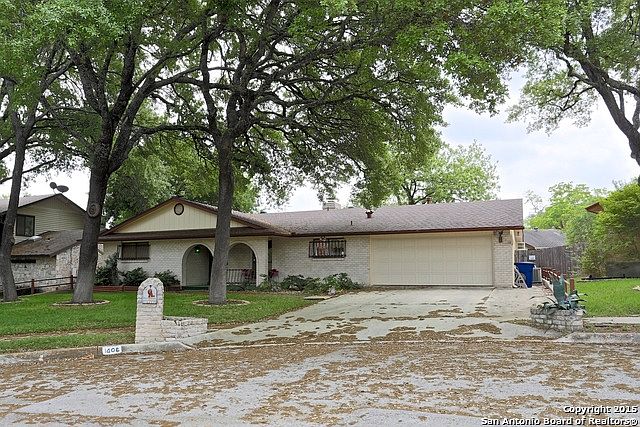 1st image of 1406 Button Ln