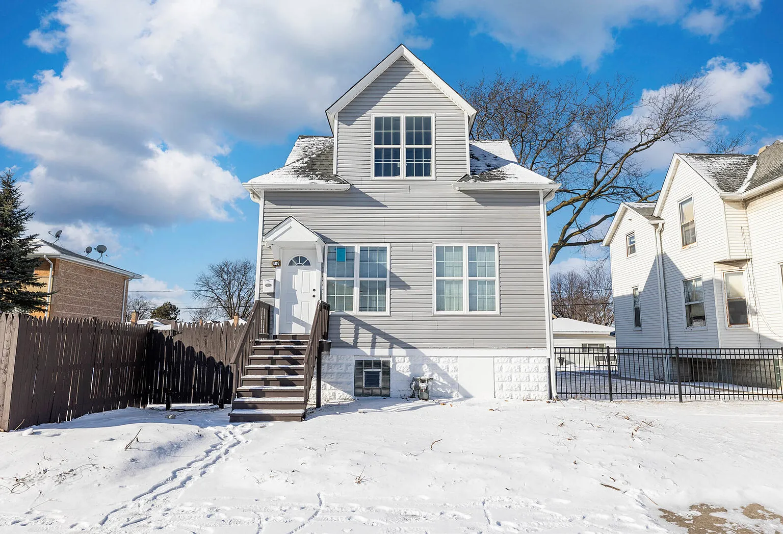 606 Bellwood Ave photo 1