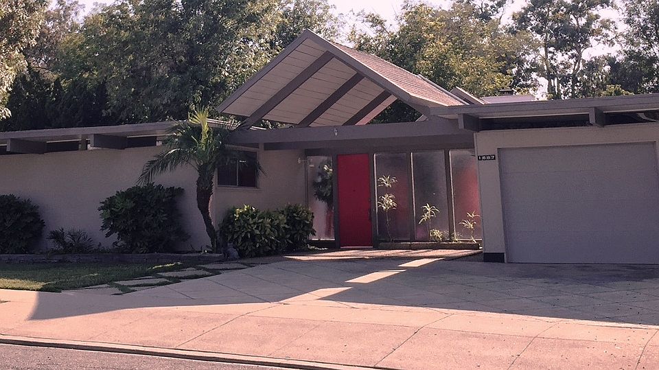 1st image of 1687 Campbell Ave