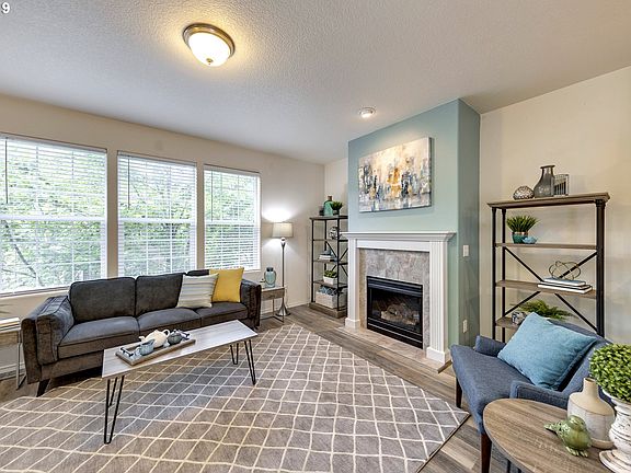 3rd image of 3435 SE Pepperwood Way