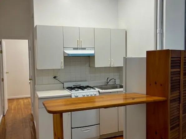 314 West 142nd Street image 1 of 8