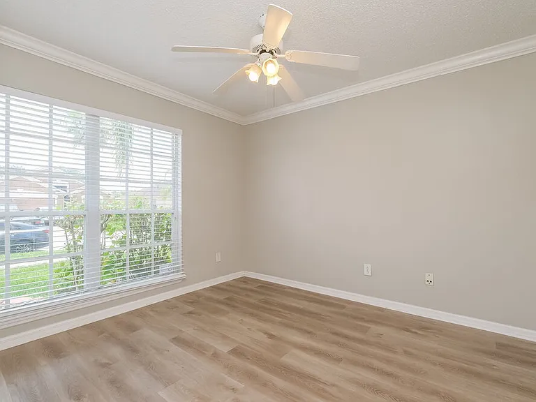 10408 Hallmark Blvd — Photo 11