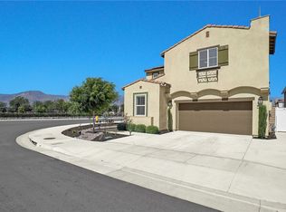 1768 Camellia Ln, Redlands, CA 92374