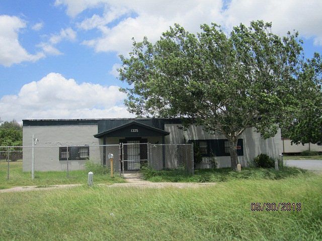 1st image of 1325 La Posada Dr