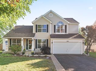 3975 Peartree Dr, Lake In The Hills, IL 60156