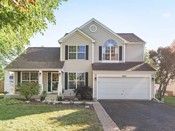 3975 Peartree Dr, Lake In The Hills, IL 60156