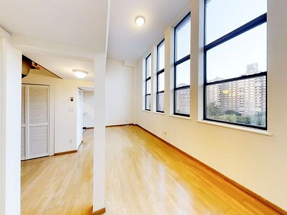 2nd image of 371 Madison St APT 206
