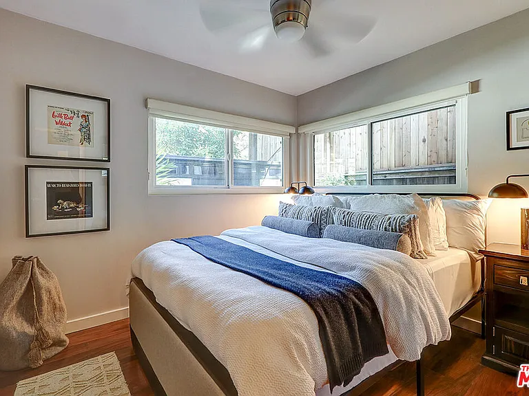 8326 Ridpath Dr — Photo 31