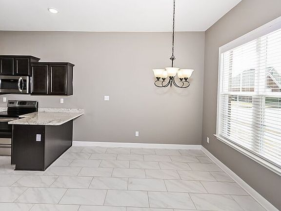 5th image of 8886 Glen Cir