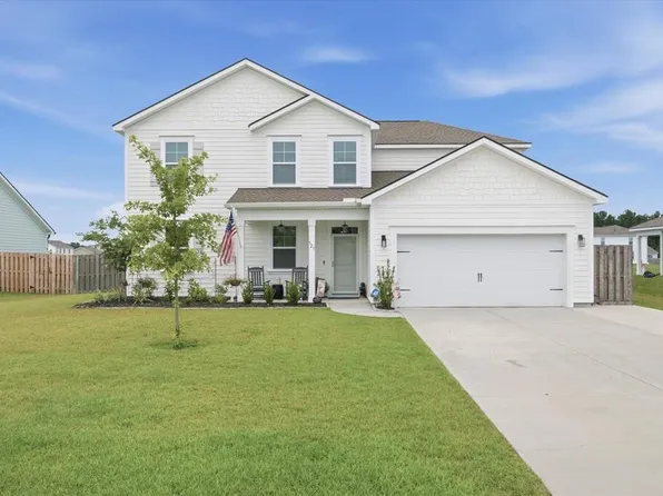 523 Logging Hill Dr, Richmond Hill, GA 31324