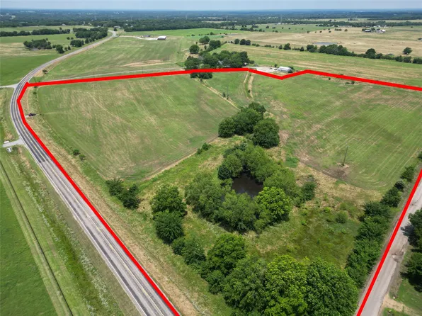 W Airport Rd, Bonham, TX 75418