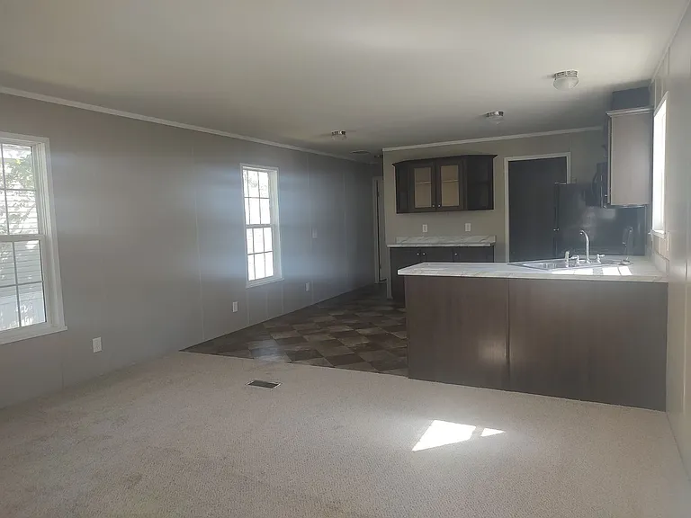 Avon Lakes Estates — Photo 46
