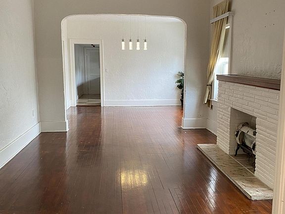 3rd image of 5705 Garden Ave