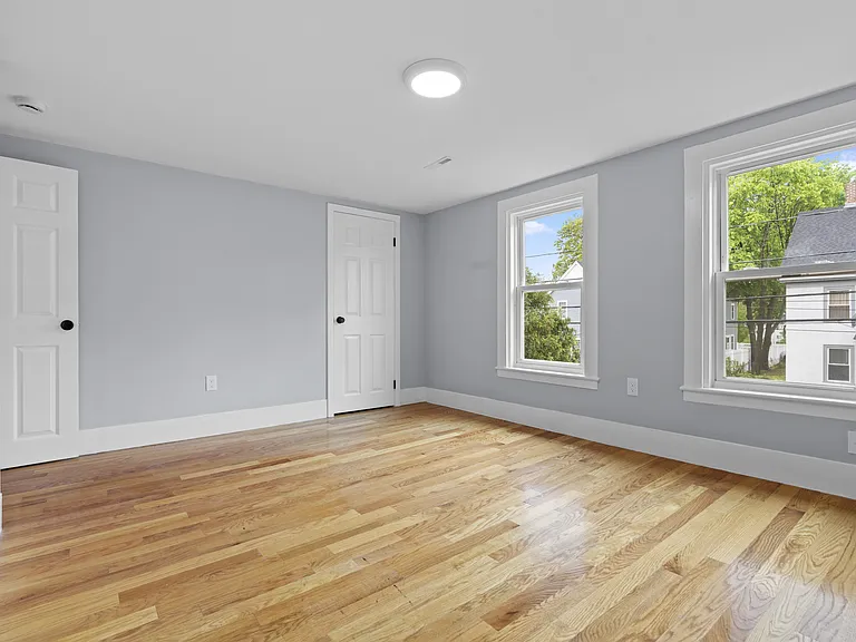 54 Cedar St #2 — Photo 4