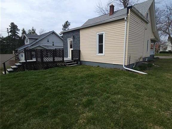 5th image of 110 E Main St