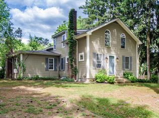 203 Bower Rd, Poughkeepsie, NY 12603