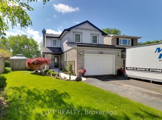2482 Snowhill Ct, Burlington, ON L7M1Y3