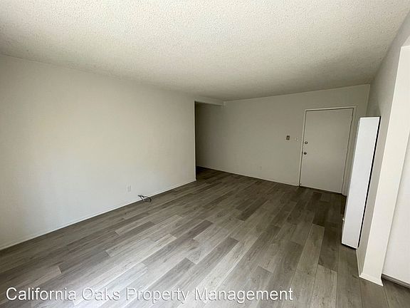 3rd image of 891 Empire Ave